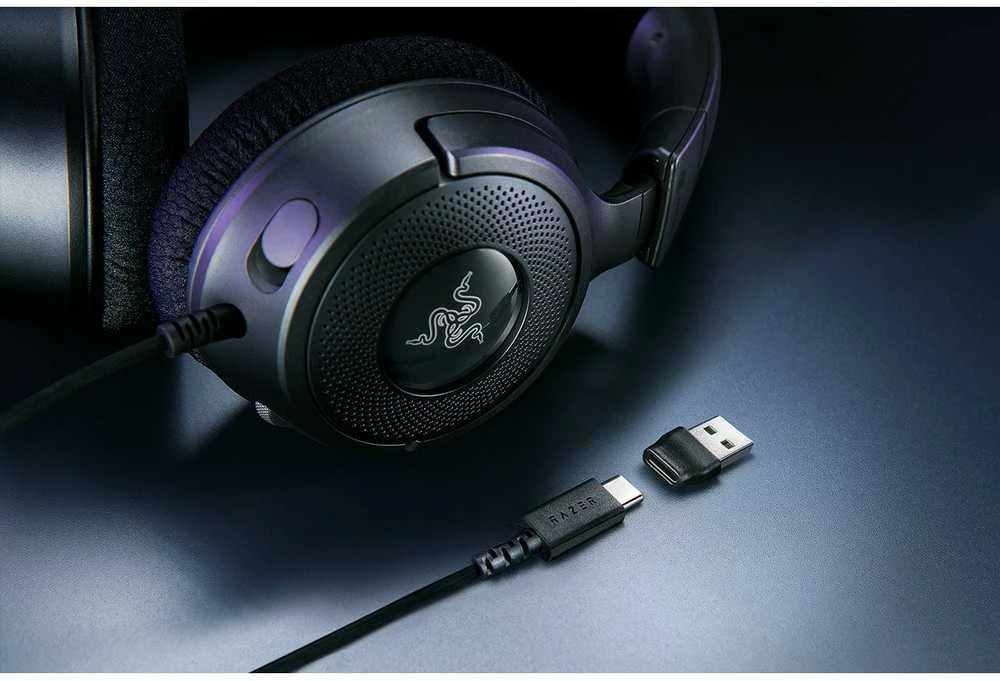 Razer Kraken V4 X su USB-C laidu ir adapteriu