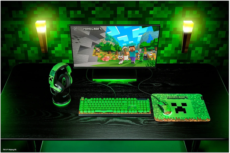 RAZER Kraken V4 X Laidinės žaidimų ausinės | Minecraft Edition | USB