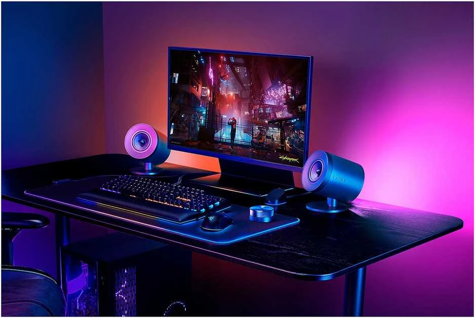 Kompiuterio kolonėlės Razer | Gaming Speakers | Nommo V2 Pro - 2.1 | Bluetooth | Belaidė jungtis | Juodas