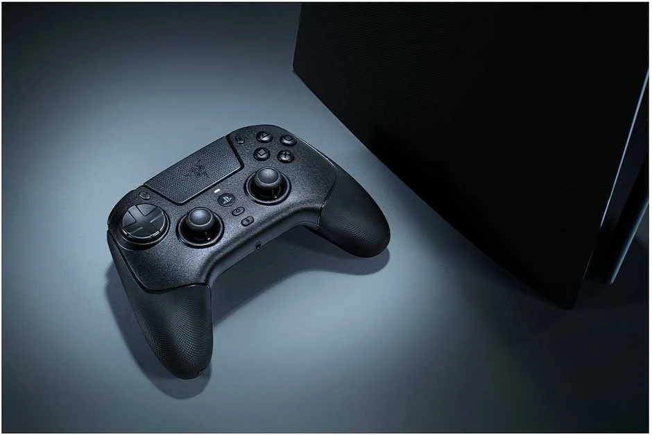 Razer Gaming Controller | Raiju V3 Pro for PS5 & PC | Juodas