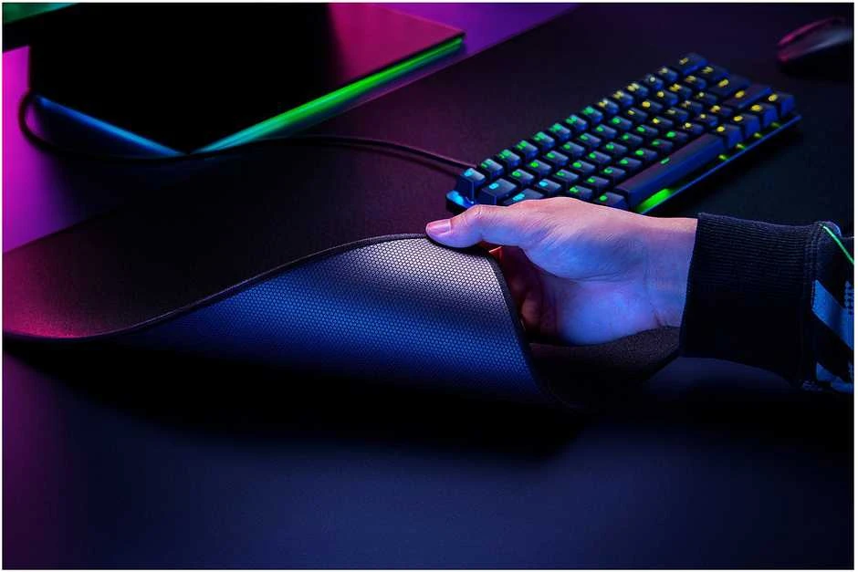 Hibridinis pelės kilimėlis Razer Strider Large