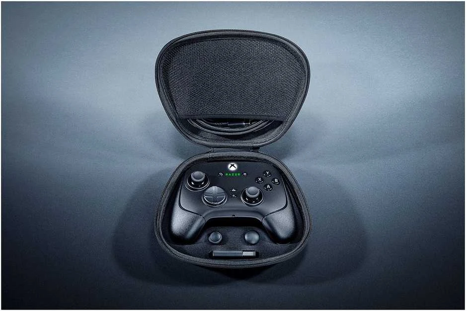 Razer „Wolverine V3 Pro 8K“ kompiuteris