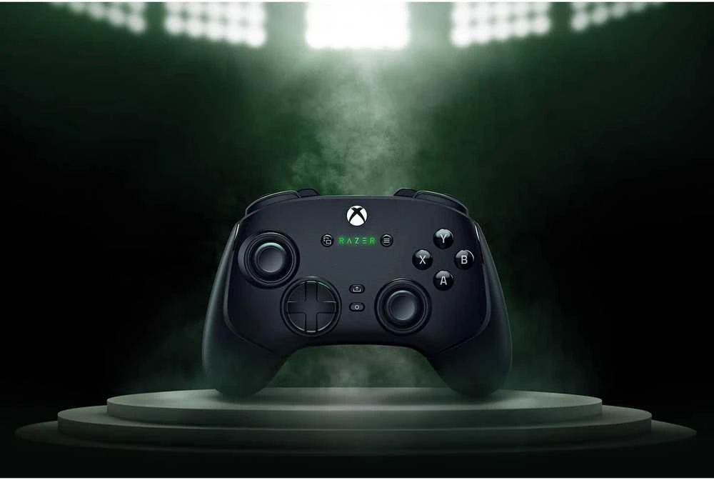 Razer | Belaidis „Esports“ valdiklis, skirtas „XBOX“ / asmeniniam kompiuteriui | Wolverine V3 Pro | Juodas