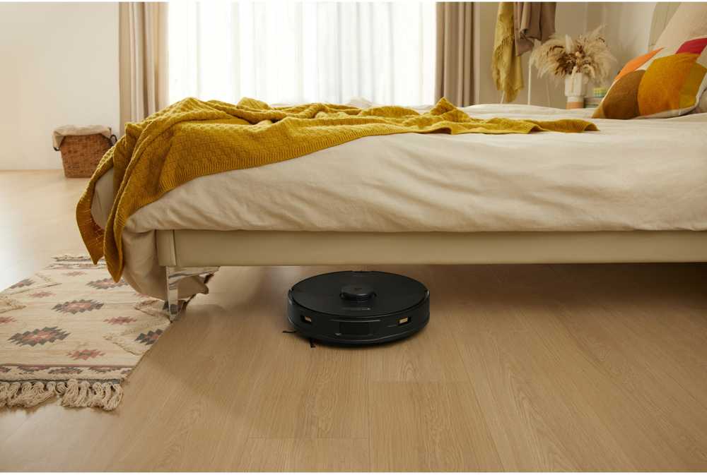 Dulkių siurblys - robotas Roborock S7 Max Ultra su automatine dulkių išsiurbimo stotelė, Juodas