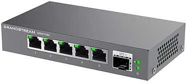 Šakotuvas „Grandstream GWN7700M“ nevaldomas tinklo jungiklis, 5 2,5 Gb prievadai / 1 SFP+