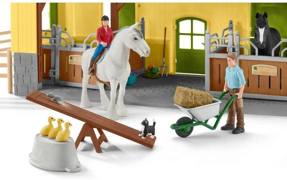 SCHLEICH FARM WORLD Arklidės