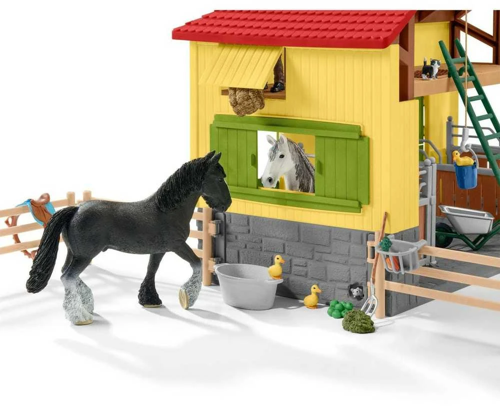 SCHLEICH FARM WORLD Arklidės