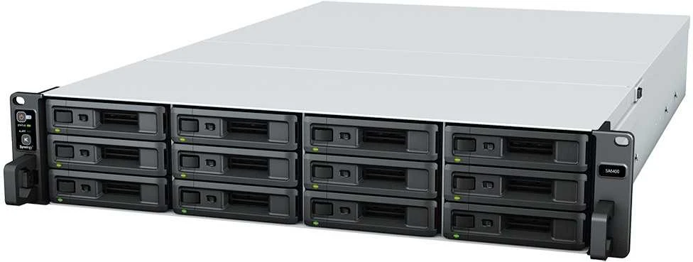 Serveris Synology SA6400