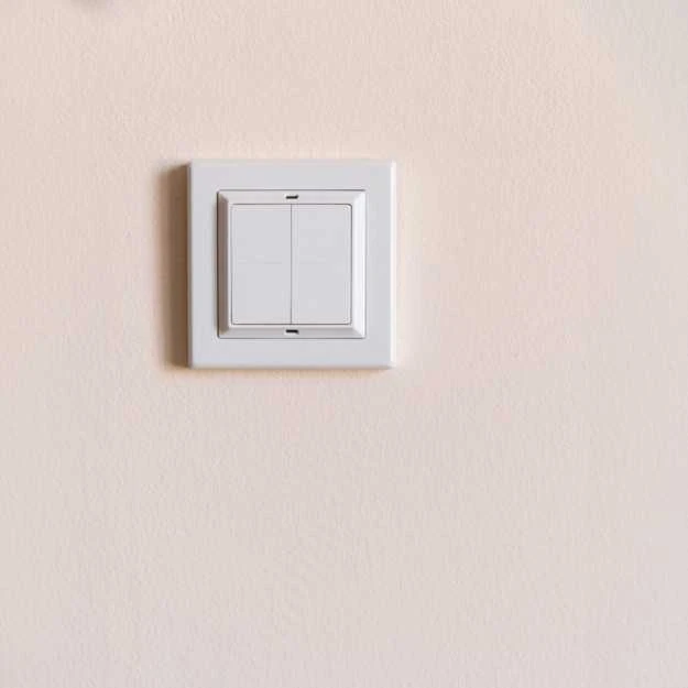 Shelly BLU Wall rėmelis su dvigubu jungikliu