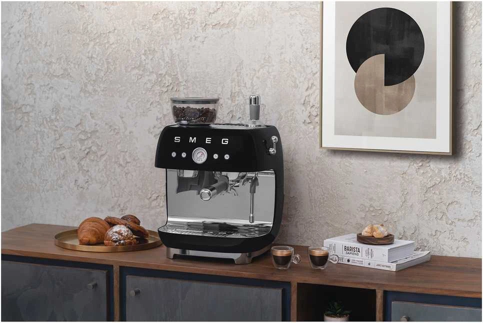Kavos Aparatas - SMEG EGF03BLEU Pusiau automatinis Espresso su Malūnėliu, Dviejų Termoblokų, Juodas