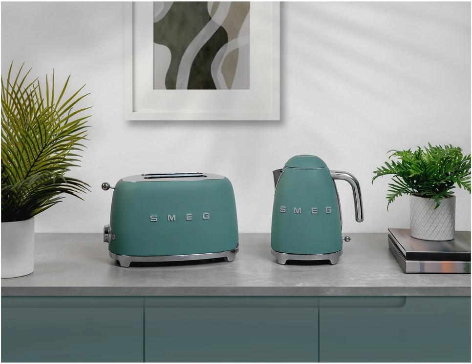 Elektrinis Virdulys - SMEG KLF03EGMEU 1.7L 2400W Automatinis Išjungimas Smaragdo Žalia