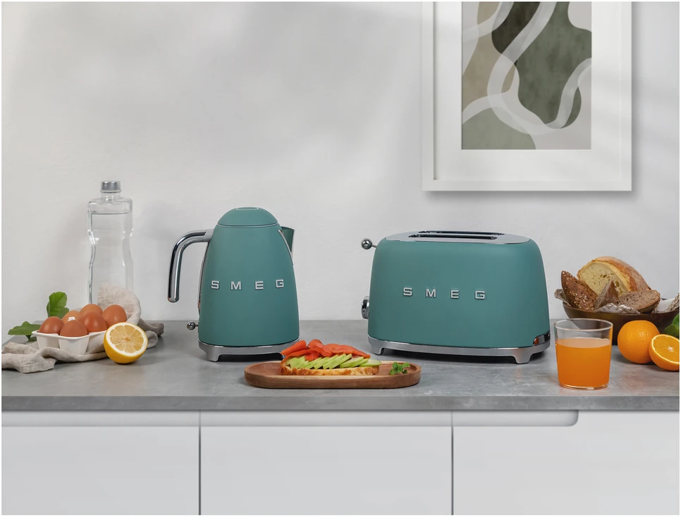 Elektrinis Virdulys - SMEG KLF03EGMEU 1.7L 2400W Automatinis Išjungimas Smaragdo Žalia