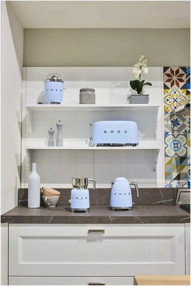 Smeg Elektrinis virdulys KLF03PBEU, 1.7 l, 2400 W, Pastelinės mėlynos spalvos
