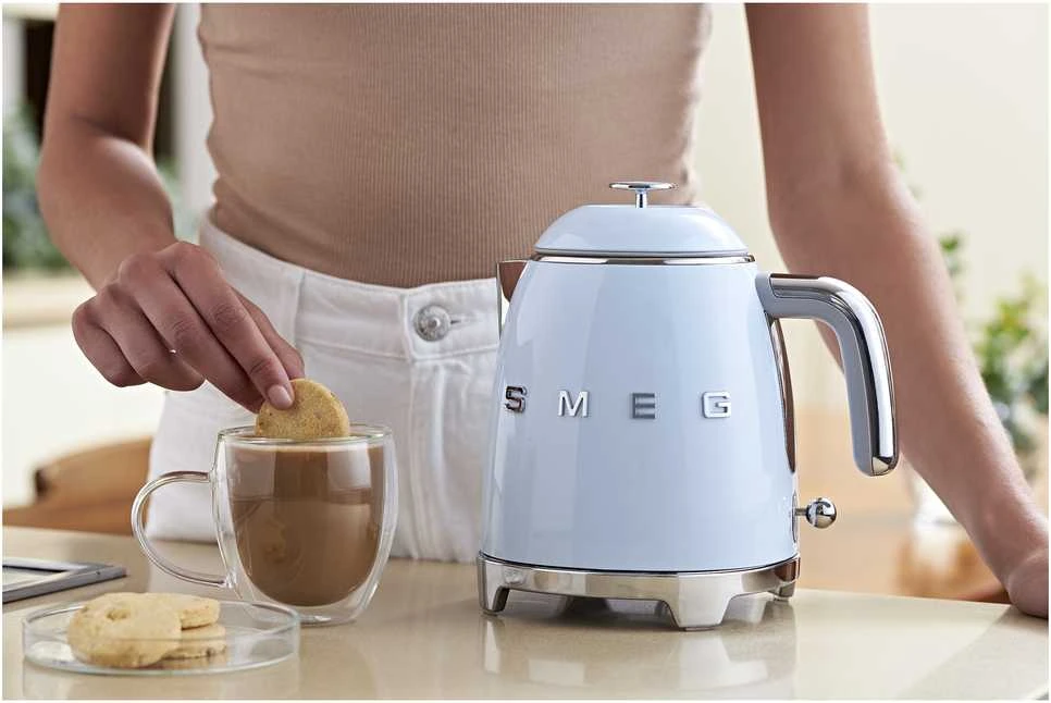 Virdulys Smeg KLF05PBEU 0.8 L 1400 W, Pastelinis mėlynas