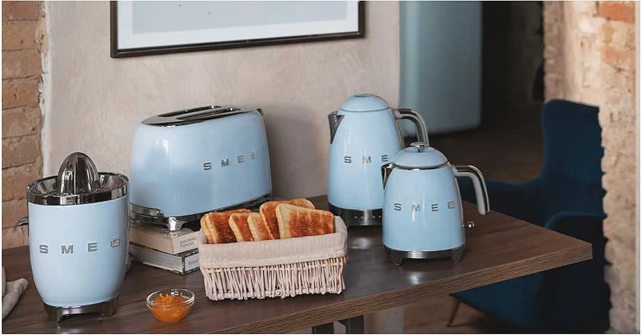 Virdulys Smeg KLF05PBEU 0.8 L 1400 W, Pastelinis mėlynas