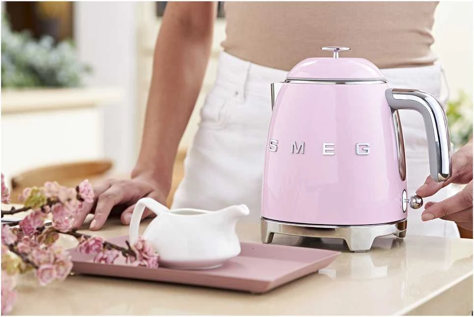 Virdulys Smeg KLF05PKEU 0.8 L 1400 W, Rožinis