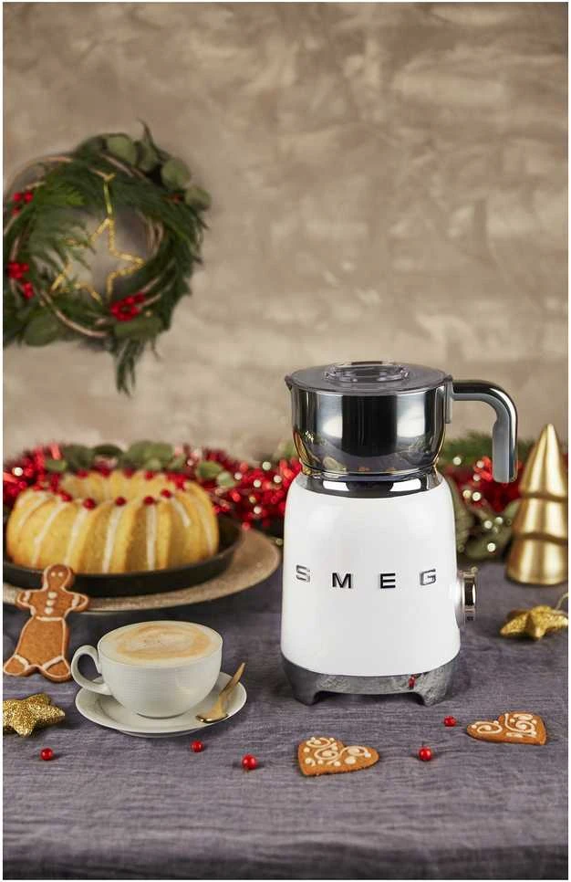 Pieno Plakiklis - Smeg 50' stiliaus MFF11WHEU balta