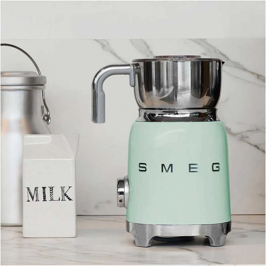 Pieno putų plakiklis SMEG MFF11PGEU
