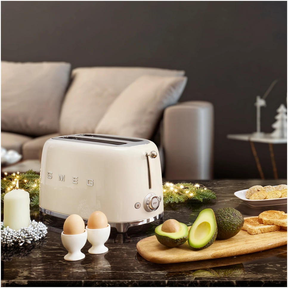 Smeg Skrudintuvas TSF01CREU, kreminės spalvos