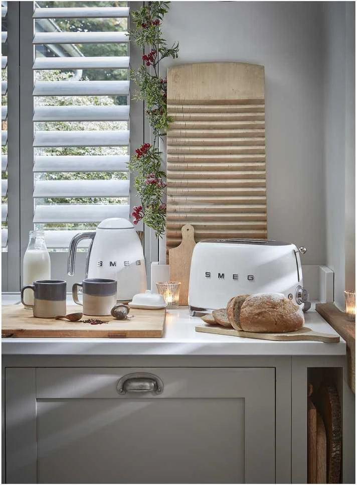 SMEG skrudintuvas TSF01WHMEU