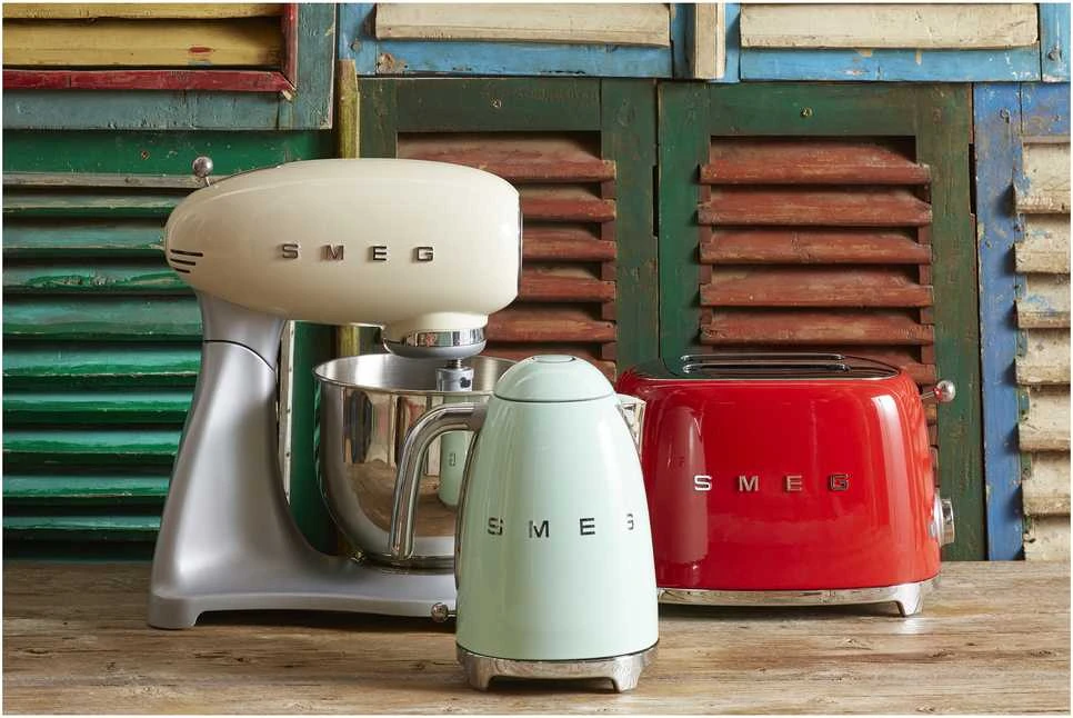 SMEG skrudintuvas TSF01RDEU