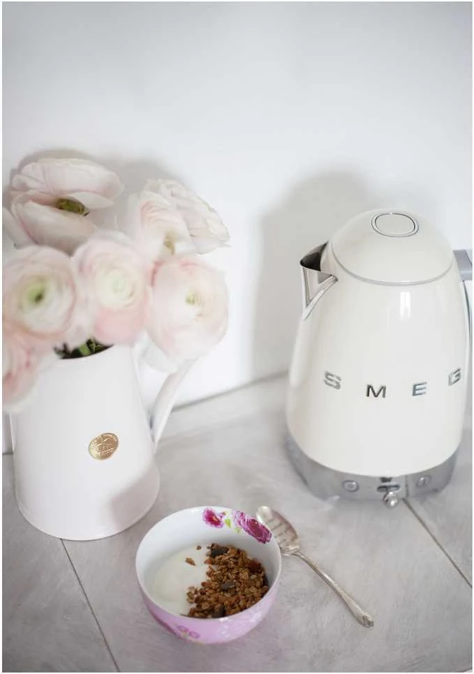 SMEG elektrinis virdulys su reguliuojama temperatūra KLF04CREU