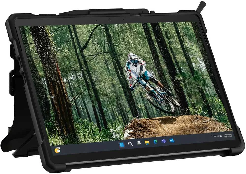 Urban Armor Gear „UAG Plasma“ skirta „Surface Pro 9/10/11“