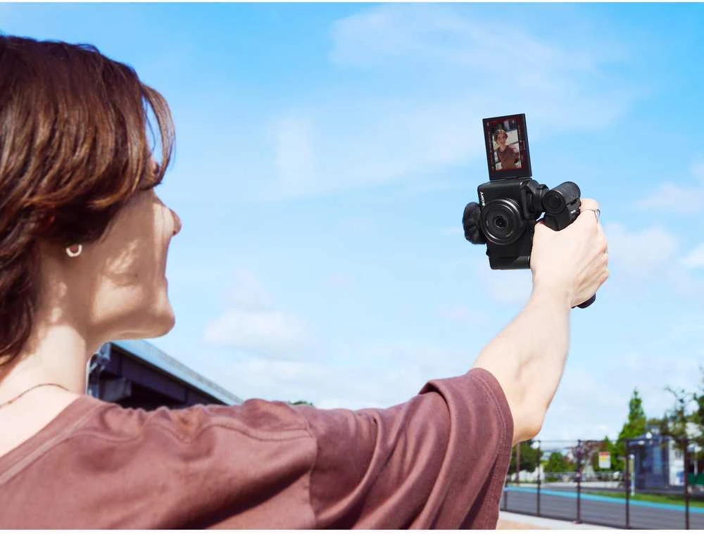 Kamera „Sony ZV-1F Vlog“.