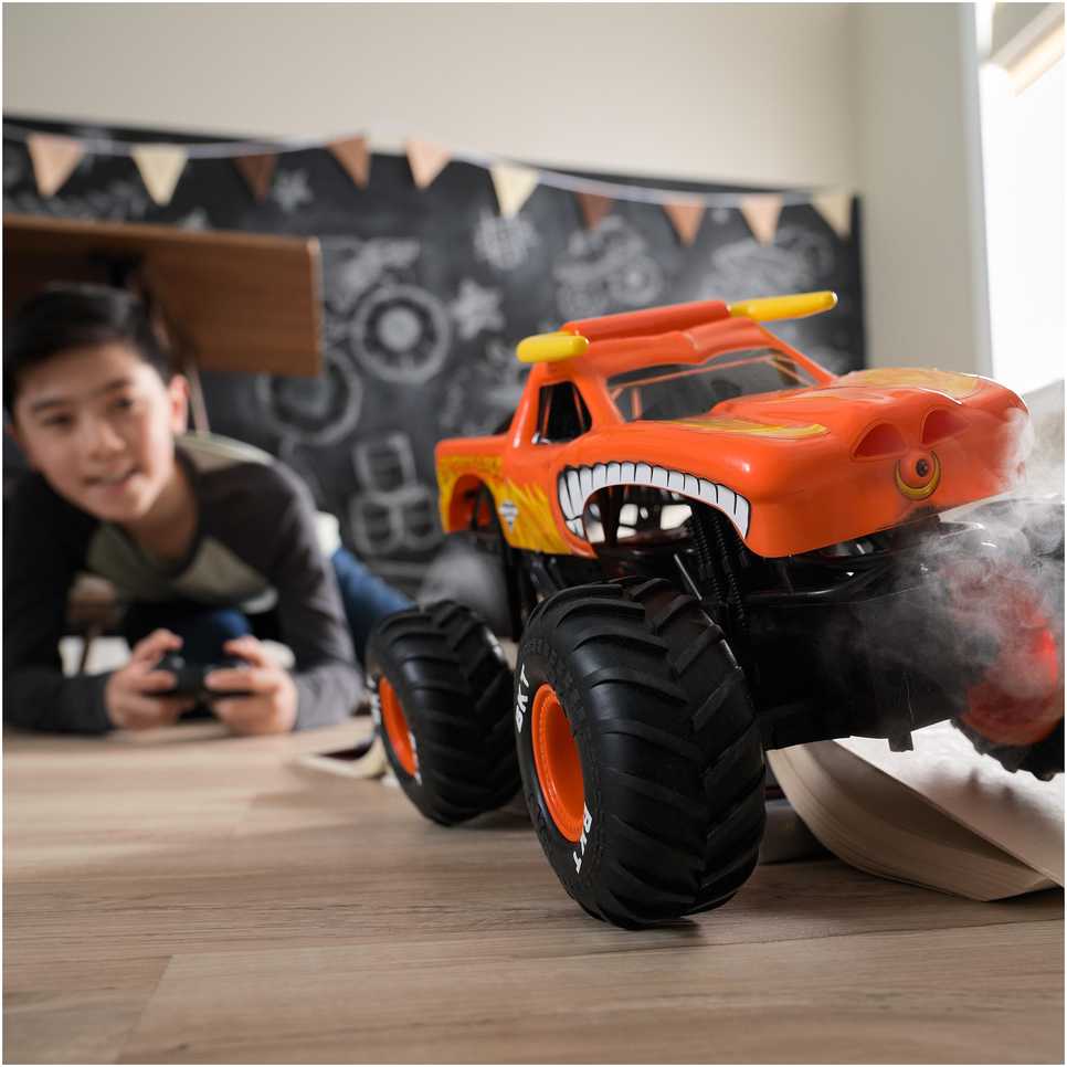 Spin Master Monster Jam El Toro Loco RC Monster Truck