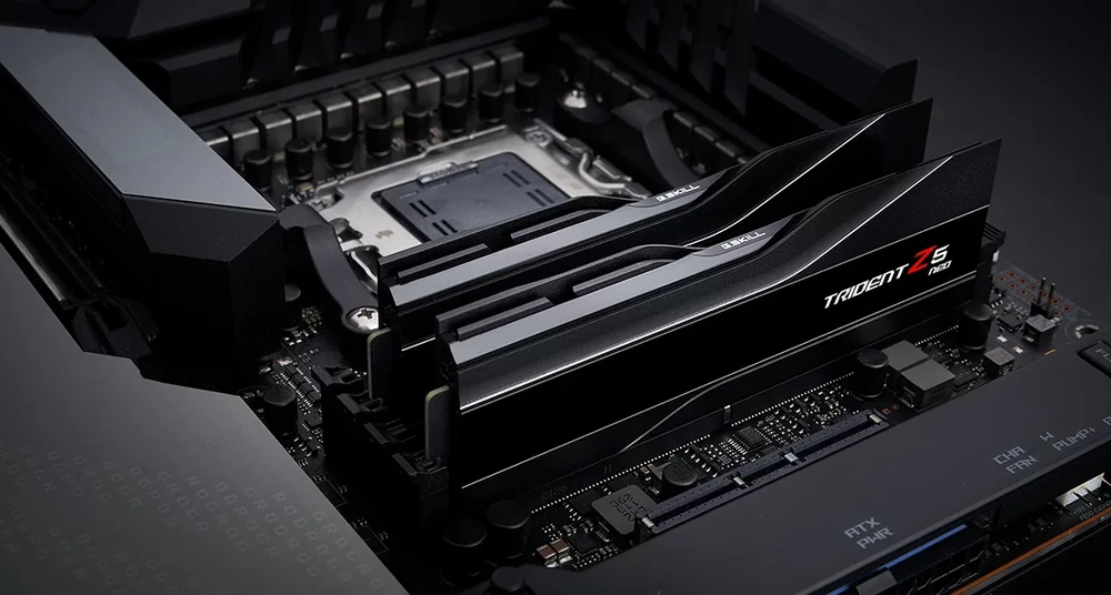 Stacionarių kompiuterių atmintis G.SKILL Trident Z5 Neo 32 GB (2 × 16 GB) DDR5-6000, CL30, 1,35 V, AMD EXPO / Intel XMP 3.0, juoda (F5-6000J3038F16GX2-TZ5N)