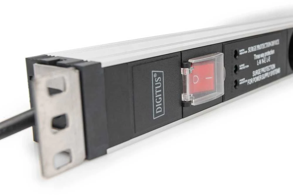 DIGITUS PDU 1HE 5x Schuko 16A Ausgnge 230V/16A juodas