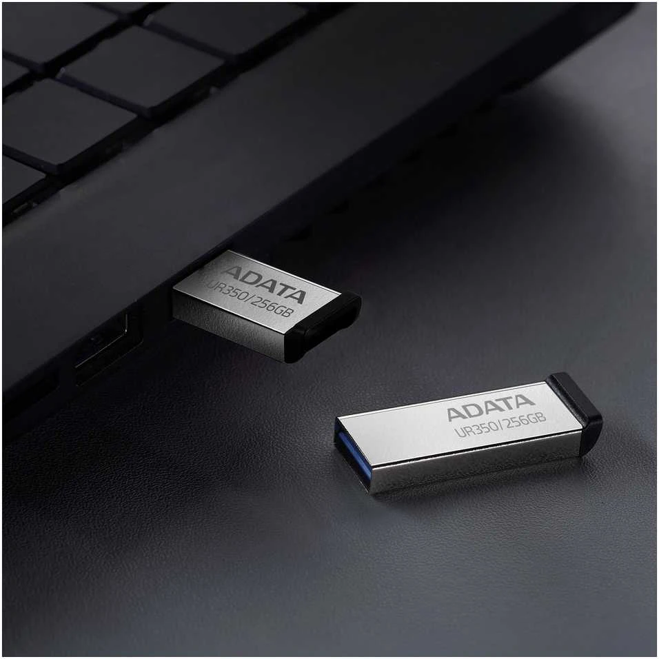 ADATA USB 3.2 UR350 juodas 256GB UR350-256G-RSR/BK