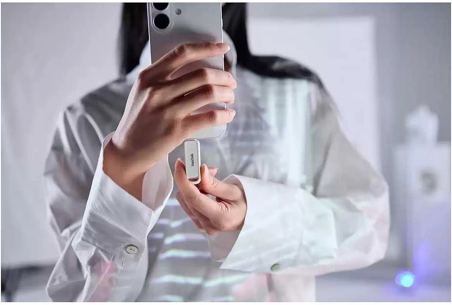 „SANDISK iXpand“ telefono atmintinė su USB-C, „Arctic Baltas“, 128 GB