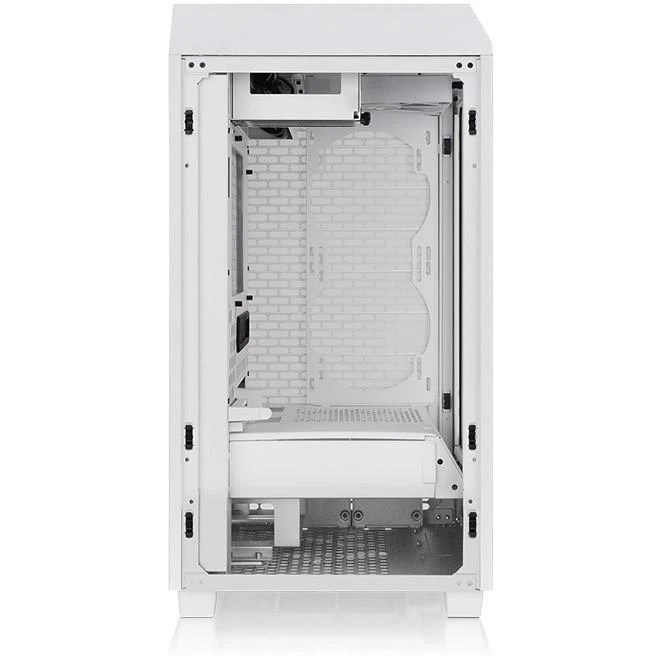 „Thermaltake The Tower 200“ sniegas