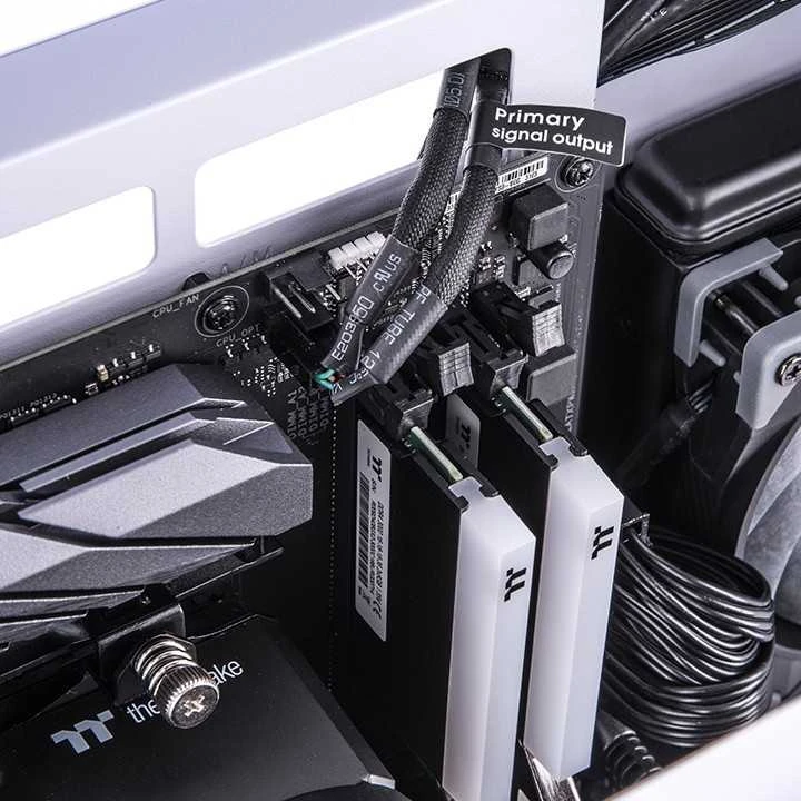 Thermaltake 4 kontaktų - 4 kontaktų x2, 0,11 m, Juodas (AC-060-CO1OTN-F1)
