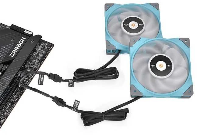 Thermaltake ventiliatorių kabelis-šakotuvas