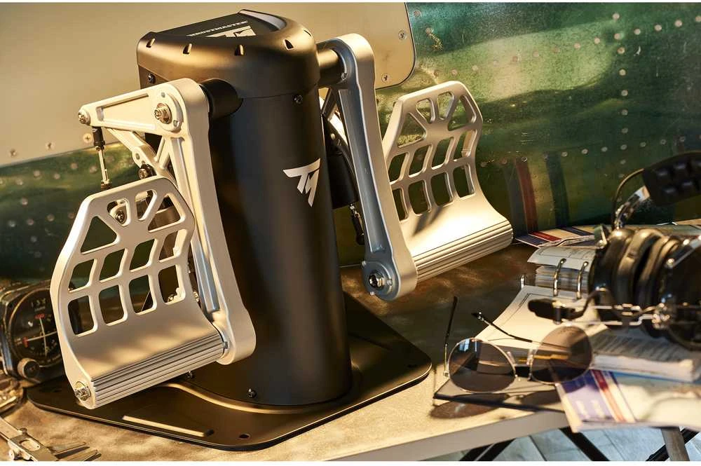 Thrustmaster | TPR švytuoklinis vairas