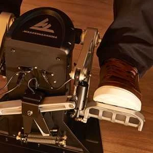 Thrustmaster | TPR švytuoklinis vairas