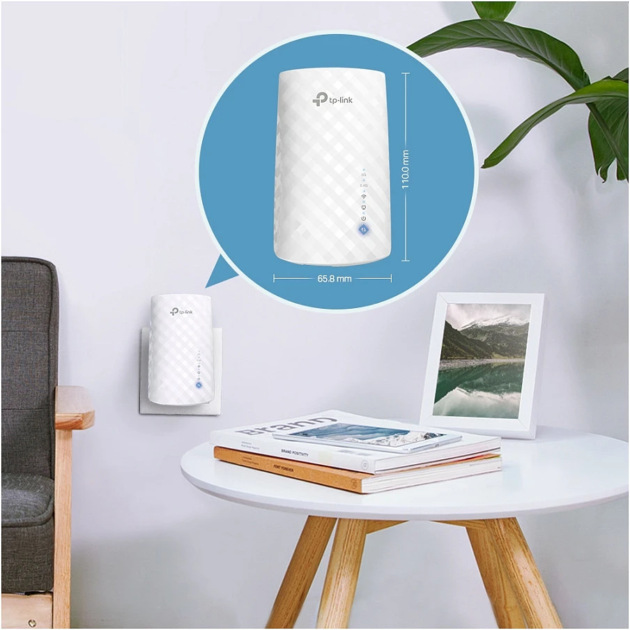 TP-LINK AC750 Wi-Fi diapazono plėstuvas prie sienos prijungtas 3 vidinės antenos 433Mbps esant 5GHz + 300Mbps esant 2,4GHz diapazono plėstuvo režimui WPS