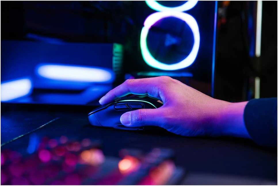 Turtle Beach Kone II Air Belaidė RGB Žaidimų Pelė | Juoda