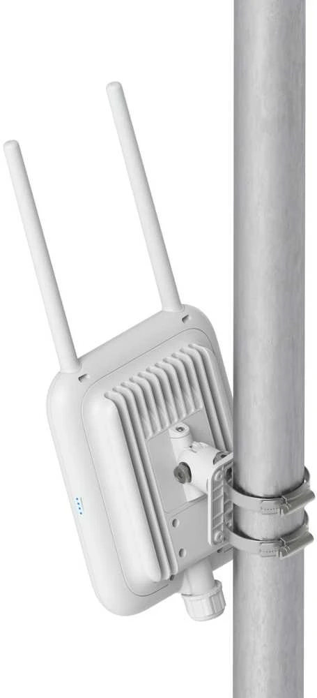 Maršrutizatorius UBIQUITI U7 PRO LAUKO SĄLYGOMS, VISOMS ORO SRAUTO, IP67, WIFI 7 AP SU 6 ERDVINIAIS SRAUTAIS, INTEGRUOTA KRYPTINĖ SUPER ANTENA IR ŠARNYRINIU Tvirtinimo Laikikliu
