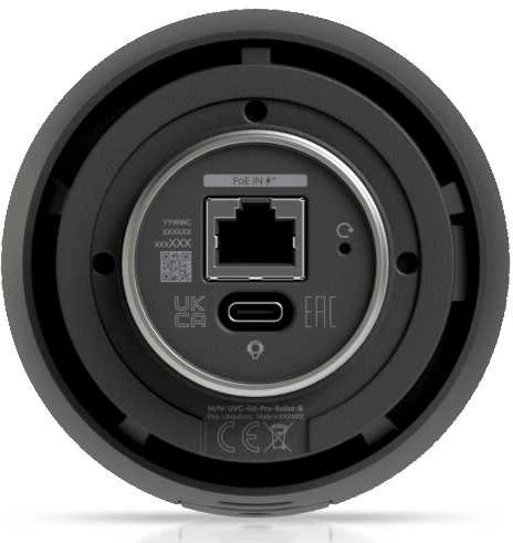 UBIQUITI UVC-G6-Pro-Bullet-B Visoms oro sąlygoms pritaikyta 4K PoE+ kamera su „Multi-TOPS“ dirbtinio intelekto varikliu, 2,36 karto optiniu priartinimu ir dideliu 1/1,2 colio CMOS jutikliu, užtikrinančiu išskirtinį aiškumą esant prastam apšvietimui ir didelio nuotolio IR naktinį matymą.
