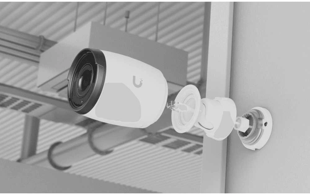 UBIQUITI AI PRO Baltas VIDAUS/LAUKO 4K POE KAMEROS SU 3X OPTINIU PRIartinimu, ILMO ATSTOVIMO IR NAKTINIU RODYMU IR PAtobulintomis DI APTIKROS GALIMYBĖMIS