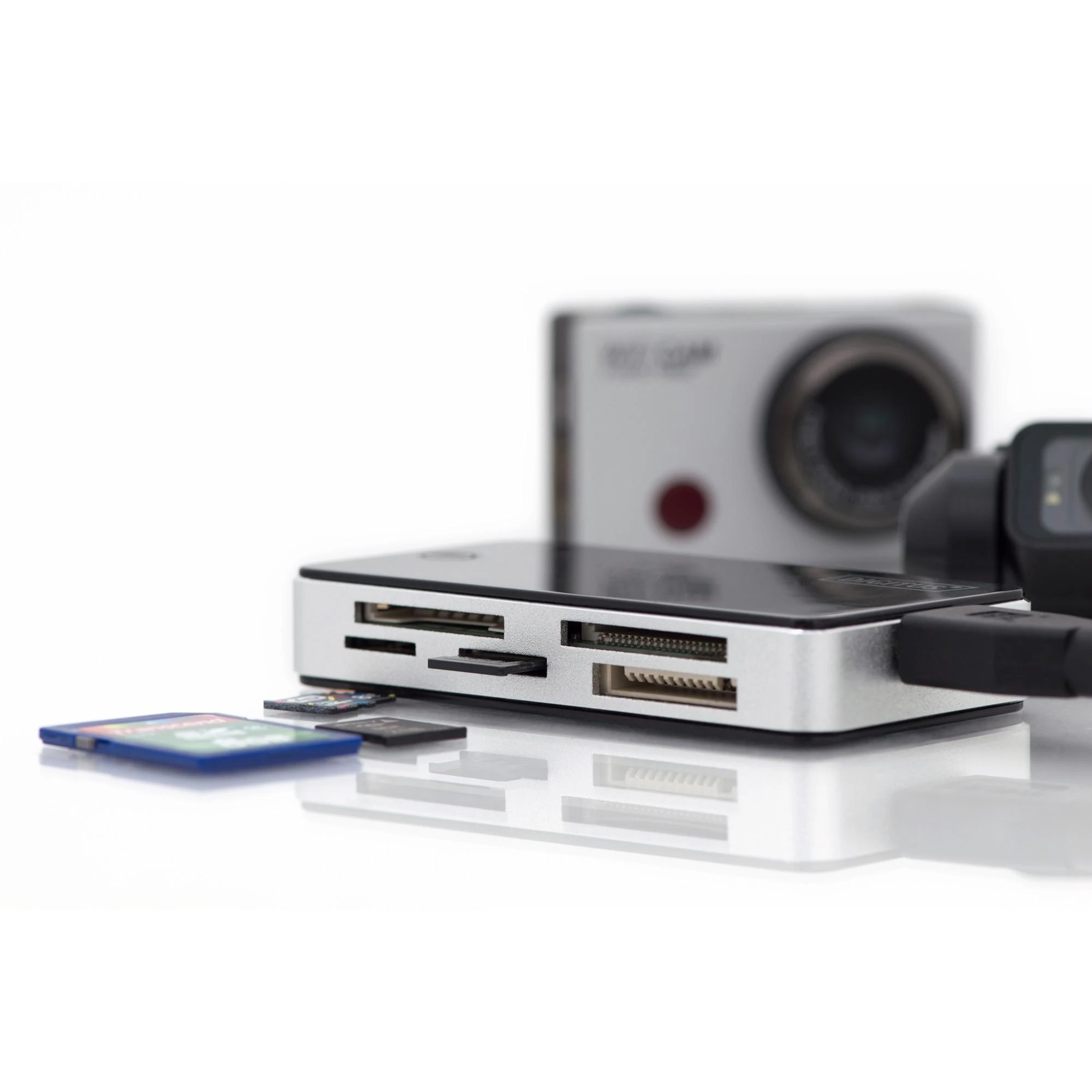 Assmann Electronic DIGITUS USB 3.0 kortelių skaitytuvo palaikymas MS/SD/SDHC/MiniSD/M2/CF/MD/SDXC kortelės 1M USB A jungties laidas