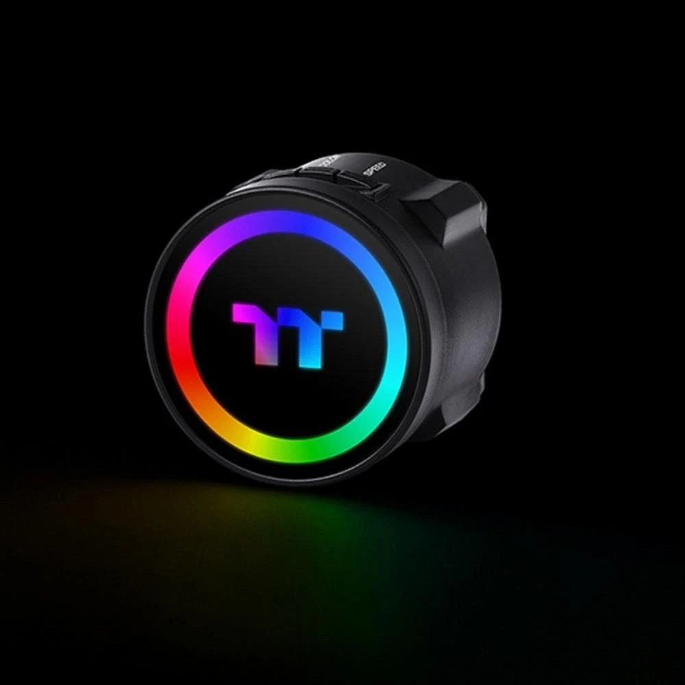 Thermaltake vandens aušinimo blokas su RGB apšvietimu