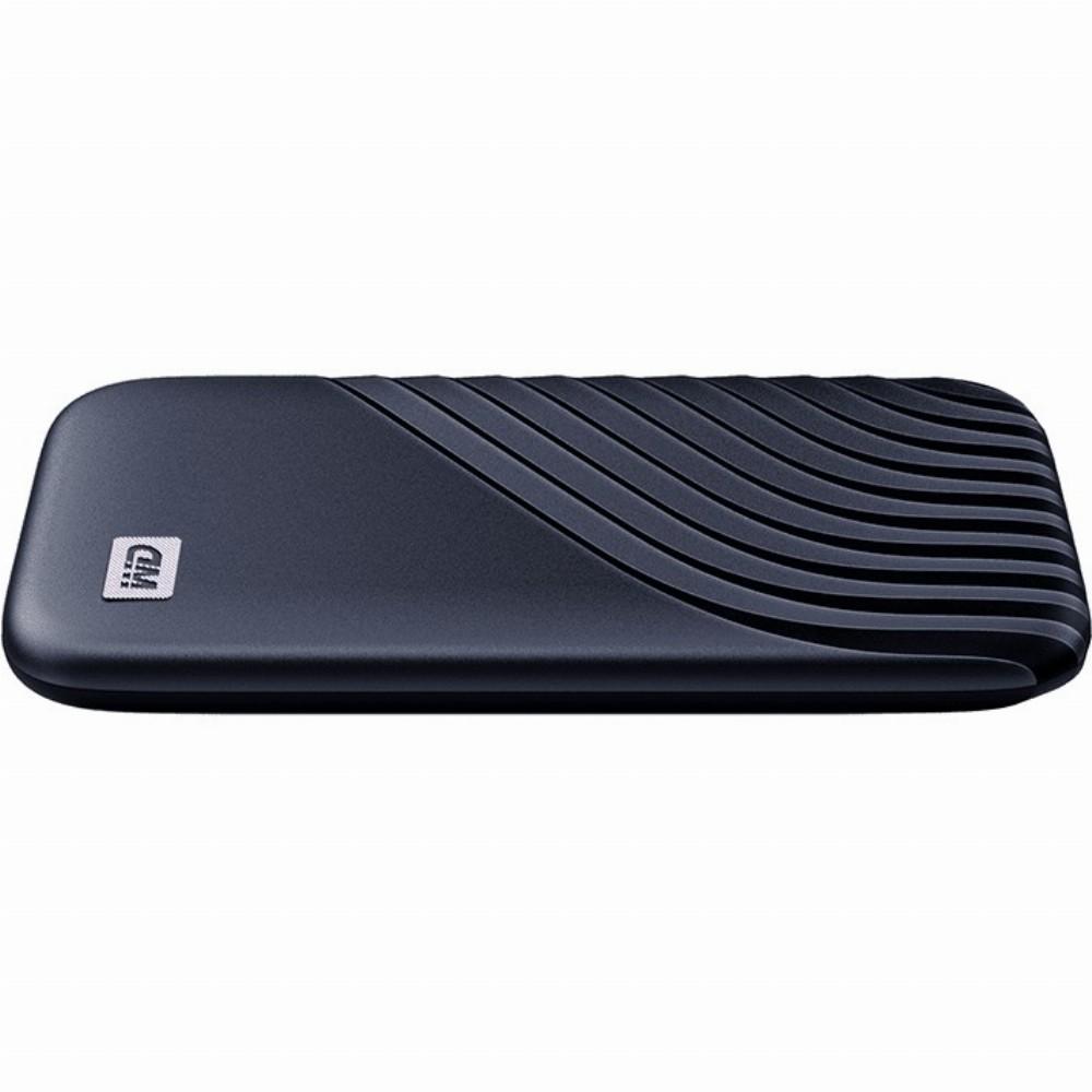 Kietasis diskas „Sandisk Western Digital My Passport SSD 1TB Midnight Mėlyna Cross“ suderinamas su USB 3.2 Gen-2 ir USB-C, 1050 MB/s skaitymo ir 1000 MB/s įrašymo sparta, suderinamas su asmeniniais ir „Mac“ kompiuteriais