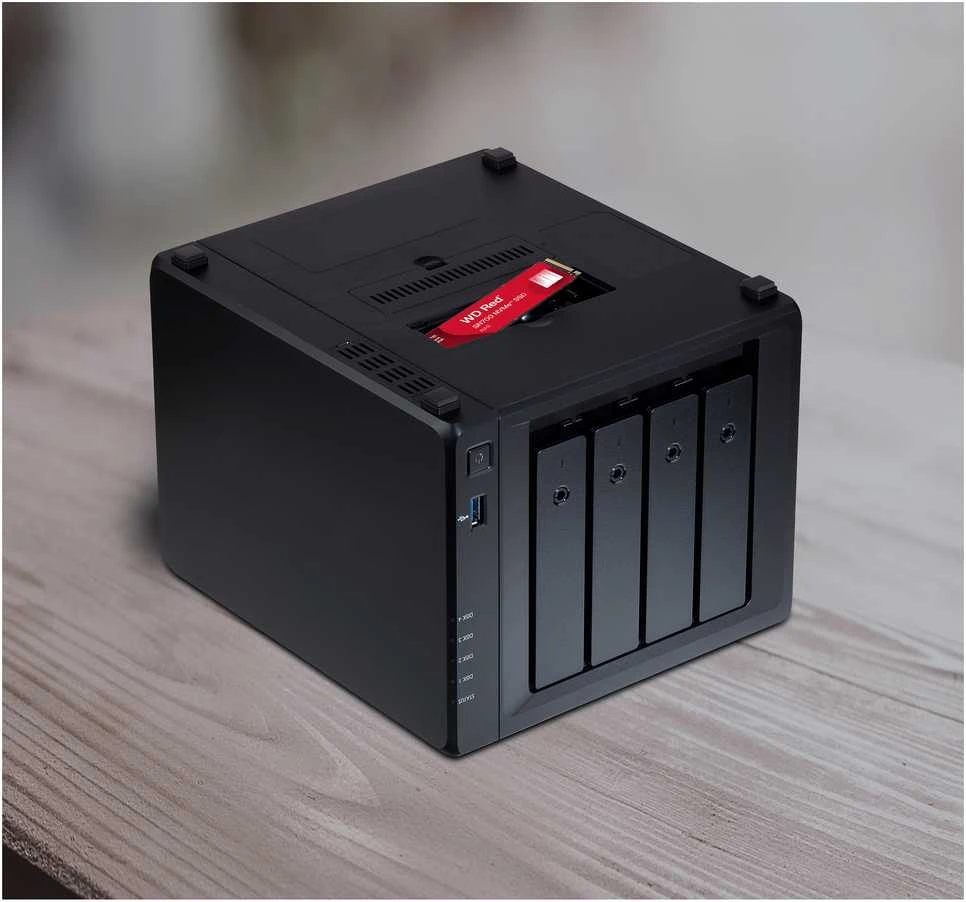 WD Raudona SSD SN700 NVMe 500GB M.2 2280 PCIe Gen3 8Gb/s vidinis diskas NAS įrenginiams, maitinamas „SANDISK“