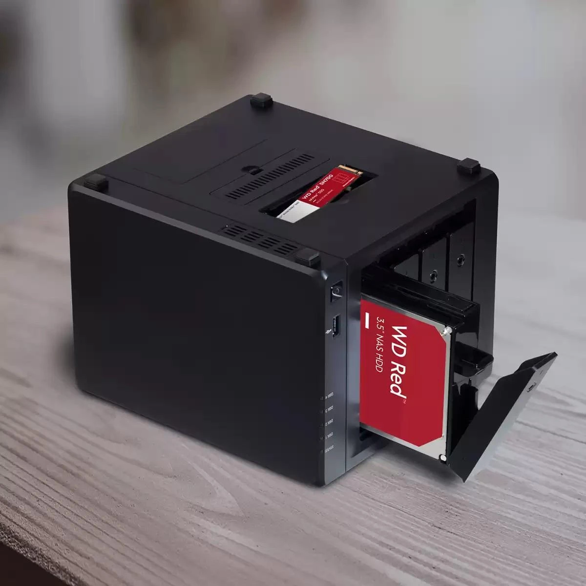 Sandisk QNAP SSD | Raudona SN700 | 2000 GB | SSD form factor M.2 2280 | Solid-state drive sąsaja PCIe NVMe Gen3