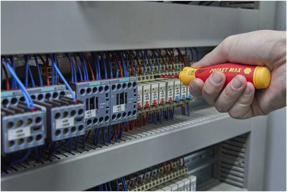 Atsuktuvas su antgaliais (4 vnt.) WIHA PocketMax® 1000V, Elektrikams