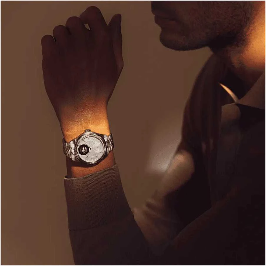 Išmanusis laikrodis Withings Scanwatch Nova Brilliant 39mm Titanium Sidabrinis